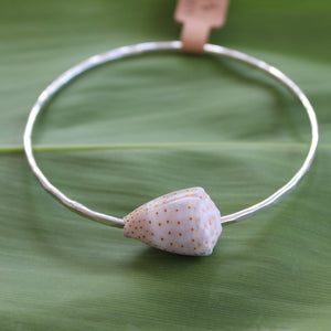 Size 8.5 Silver 12 GA - Shell Bangle