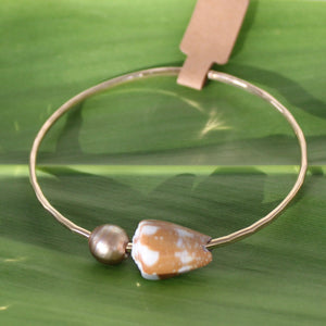 Size 8 Gold 12 GA - Shell & Gold Edison Pearl Bangle