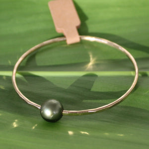 Size 7 Gold 12 GA - Pistachio Pearl Bangle