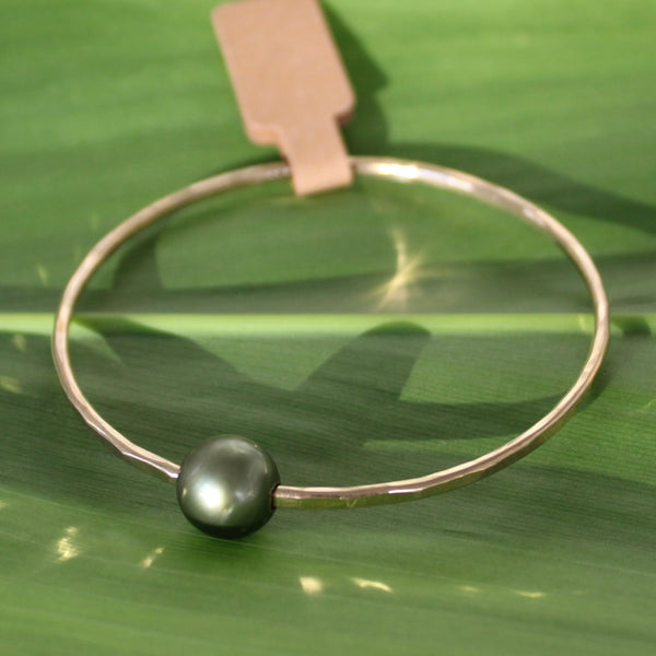 Size 7 Gold 12 GA - Pistachio Pearl Bangle