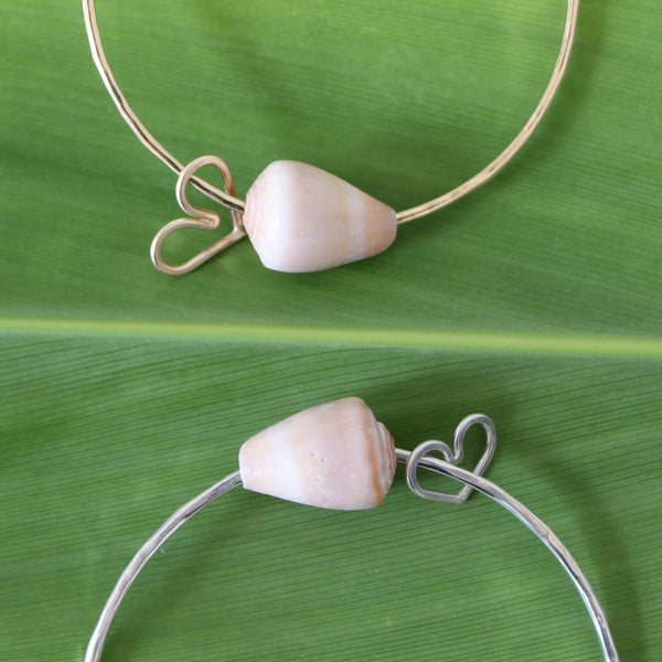 Blush Shell Bangle