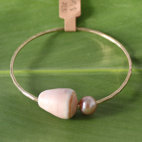 Size 8 Gold 12 GA - Shell & Pink Edison Pearl Bangle