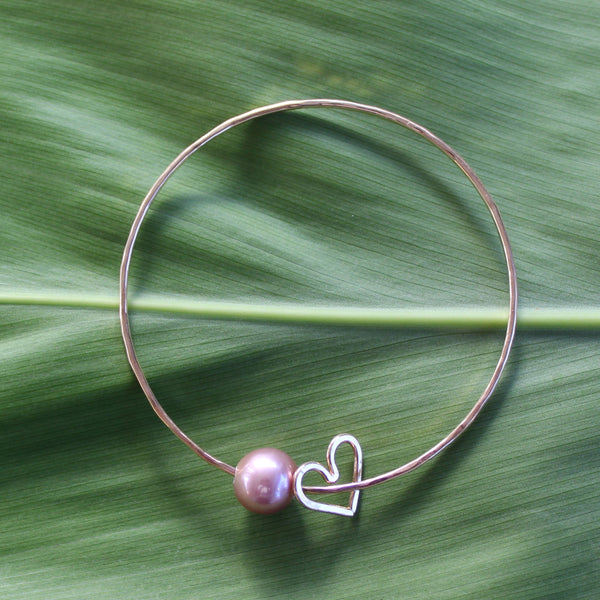 Size 7.25 Gold 14 GA - Pink Pearl & Heart Charm Bangle